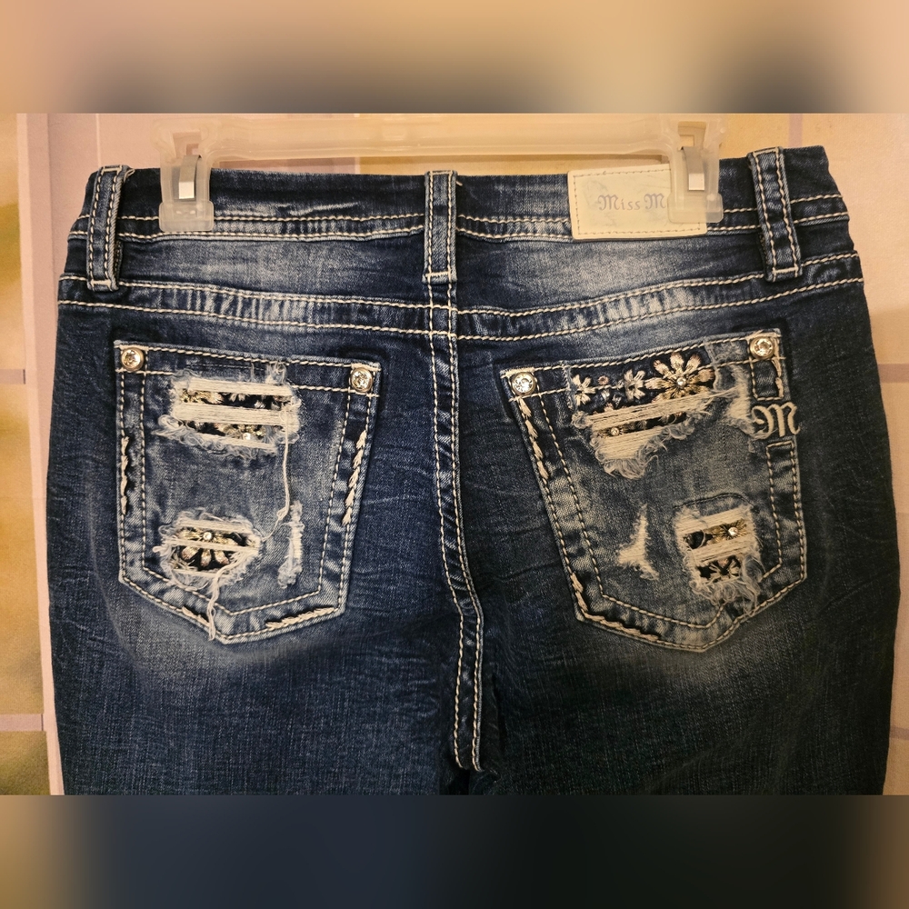 Miss Me Curvy Ankle Skinny Jeans – Size 30 (30x27) | Bling Pockets • Dark Wash - Picture 4 of 9